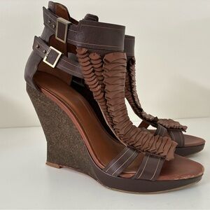 RACHEL Rachel Roy Brown Strappy Wedge Sandals: Size 10
